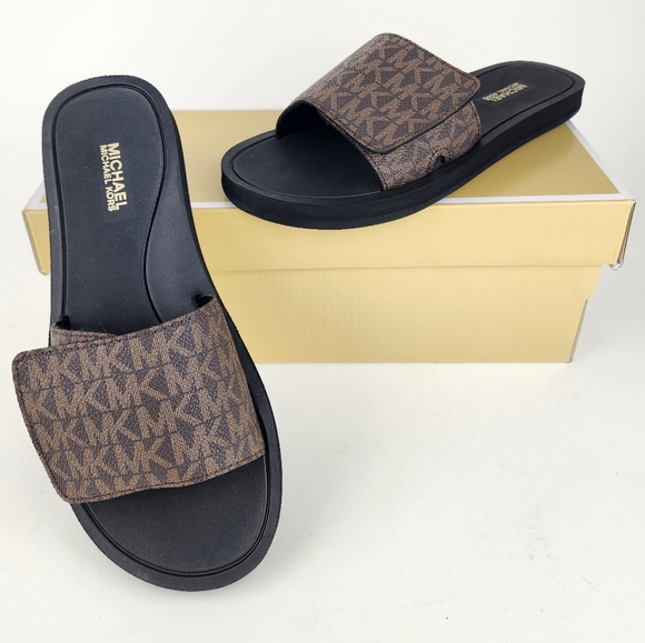Michael Kors Wade Slide Sandals in Brown New - Picture 1 of 7